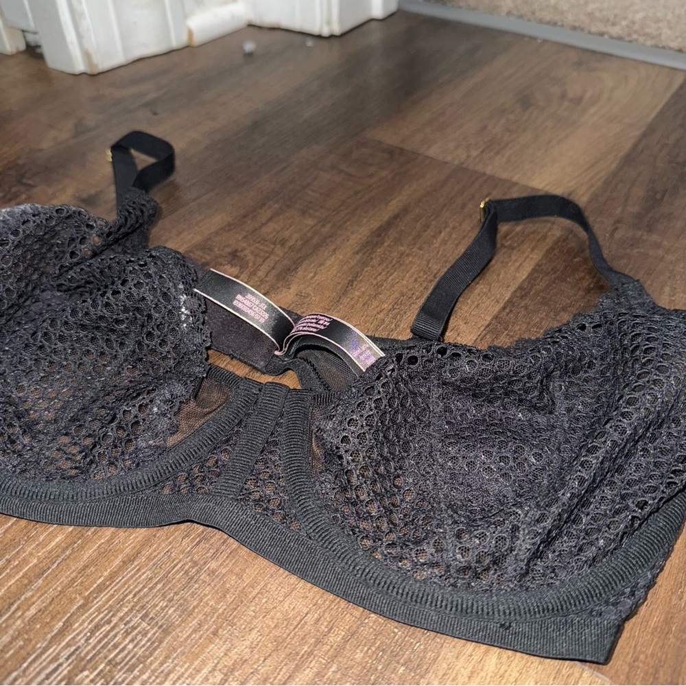 Victorias Secret Unlined Demi Bra Black Mesh and Lace - Picture 2 of 5